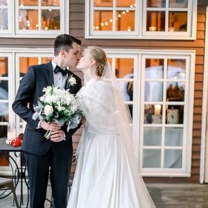 Meet your Posher, Caroline